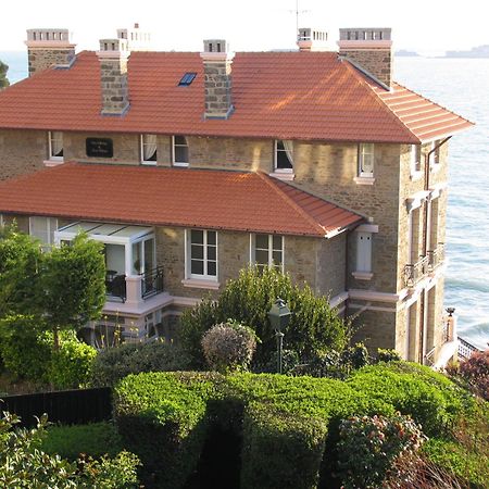 דינאר Hotel Villa Reine Hortense מראה חיצוני תמונה