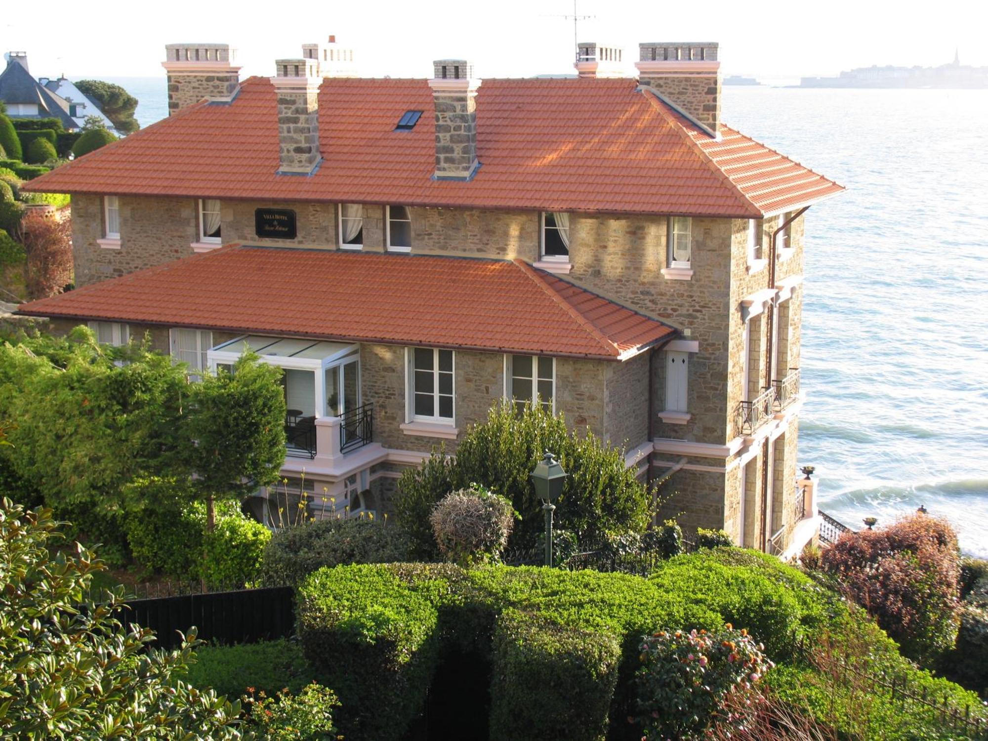 דינאר Hotel Villa Reine Hortense מראה חיצוני תמונה