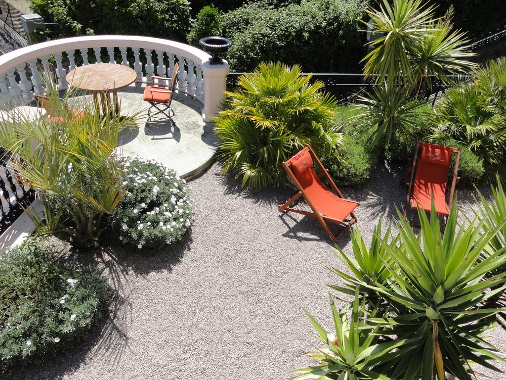 דינאר Hotel Villa Reine Hortense מראה חיצוני תמונה
