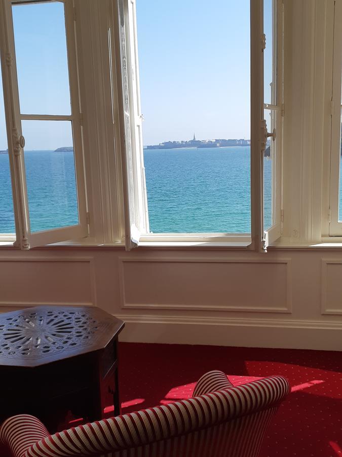 דינאר Hotel Villa Reine Hortense מראה חיצוני תמונה